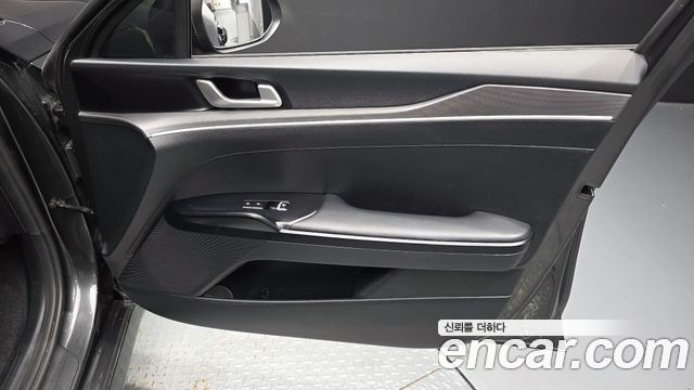 Kia K5 (III) 2.0 Prestige 2022 — фото 24