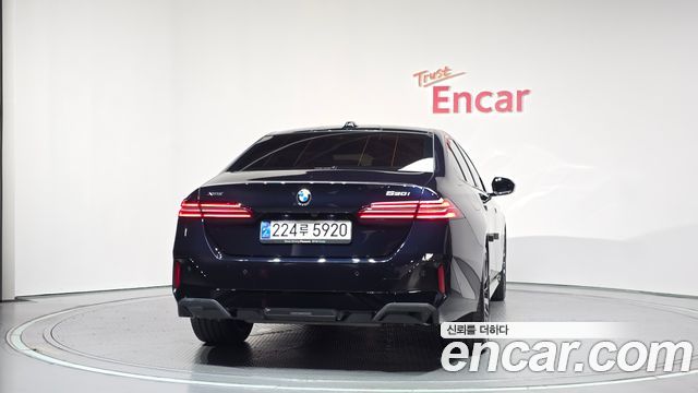 BMW 5 Series (G60) 530i xDrive M Sport 2024 — фото 4