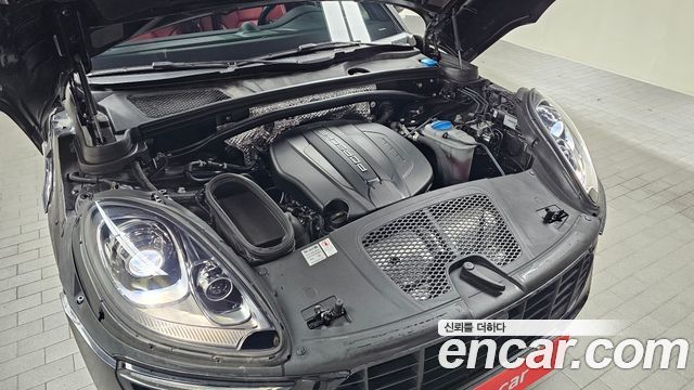 Porsche Macan 2.0 95B 2018 — фото 6