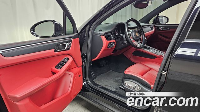 Porsche Macan 2.0 95B 2018 — фото 10