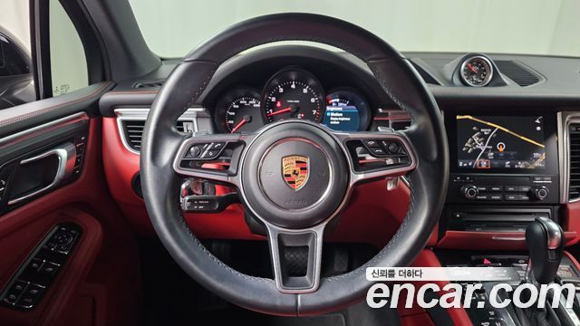 Porsche Macan 2.0 95B 2018 — фото 13
