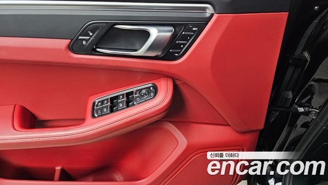 Porsche Macan 2.0 95B 2018 — фото 19