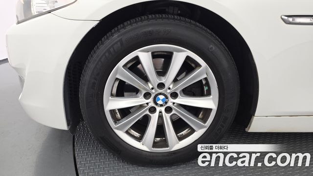 BMW 5 Series (F10) 520d 2013 — фото 5