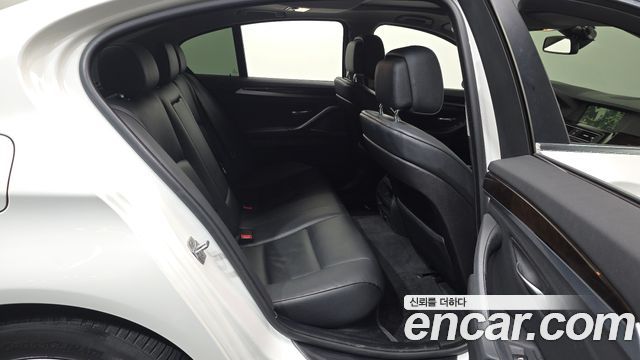 BMW 5 Series (F10) 520d 2013 — фото 12