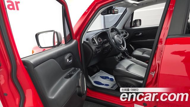 Jeep Renegade 2.0 Diesel Limited AWD 2018 — фото 10