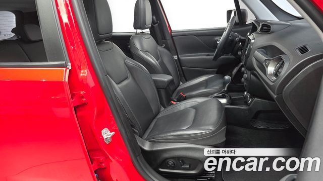 Jeep Renegade 2.0 Diesel Limited AWD 2018 — фото 15