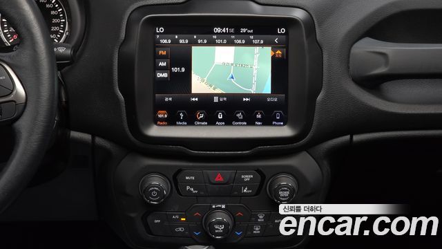 Jeep Renegade 2.0 Diesel Limited AWD 2018 — фото 18