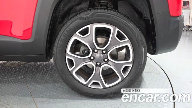 Jeep Renegade 2.0 Diesel Limited AWD 2018 — фото 27