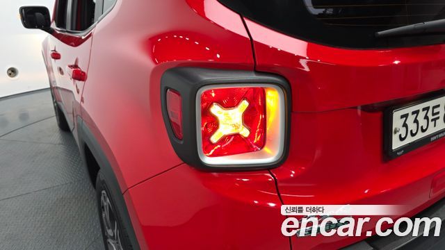 Jeep Renegade 2.0 Diesel Limited AWD 2018 — фото 29