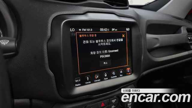 Jeep Renegade 2.0 Diesel Limited AWD 2018 — фото 37