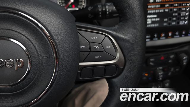 Jeep Renegade 2.0 Diesel Limited AWD 2018 — фото 42