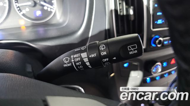 Hyundai Grand Starex Van 3-Seater Smart 2021 — фото 14