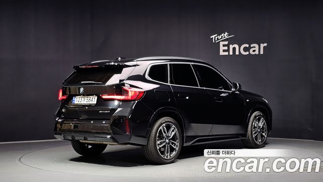 BMW X1 (U11) xDrive 20i M Sport 2024 — фото 2
