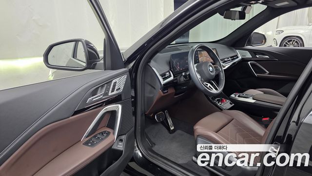 BMW X1 (U11) xDrive 20i M Sport 2024 — фото 10