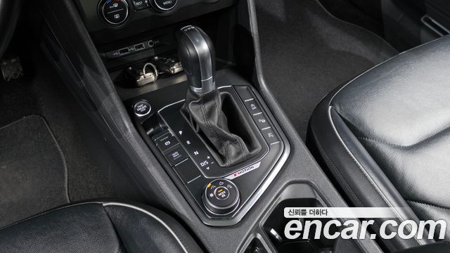 Volkswagen Tiguan (II) 2.0 TDI 4Motion Prestige 2018 — фото 9