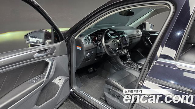 Volkswagen Tiguan (II) 2.0 TDI 4Motion Prestige 2018 — фото 10