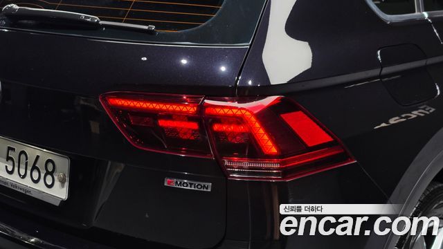 Volkswagen Tiguan (II) 2.0 TDI 4Motion Prestige 2018 — фото 23