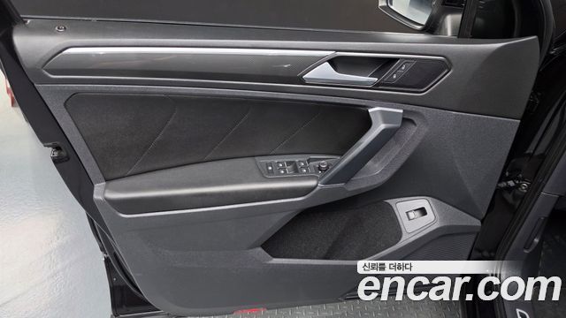 Volkswagen Tiguan (II) 2.0 TDI 4Motion Prestige 2018 — фото 24