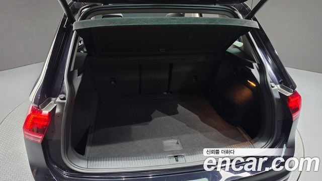 Volkswagen Tiguan (II) 2.0 TDI 4Motion Prestige 2018 — фото 31