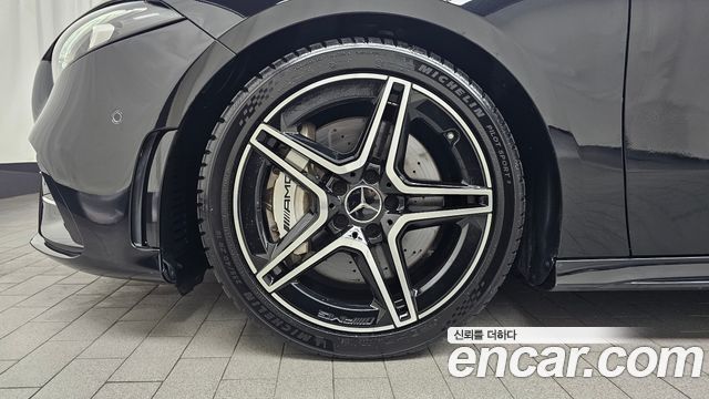 Mercedes-Benz A-Class (W177) AMG A35 4MATIC Sedan 2021 — фото 5