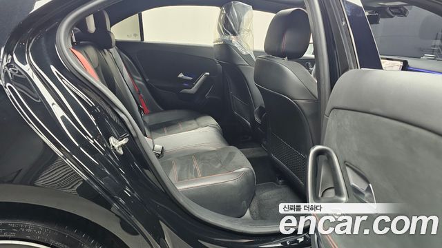 Mercedes-Benz A-Class (W177) AMG A35 4MATIC Sedan 2021 — фото 11