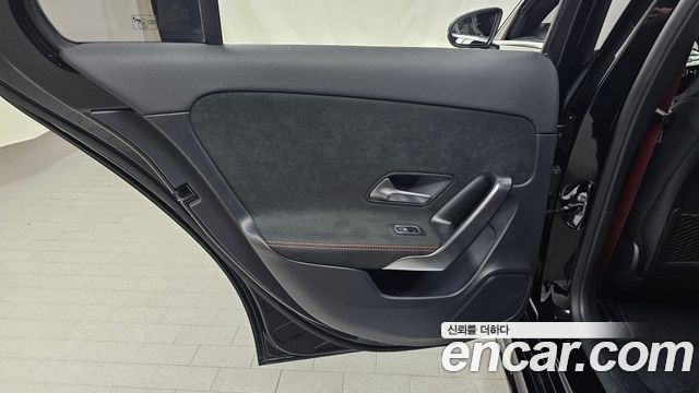 Mercedes-Benz A-Class (W177) AMG A35 4MATIC Sedan 2021 — фото 25