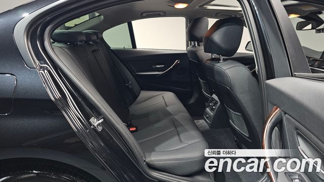 BMW 3 Series (F30) 320i 2014 — фото 16