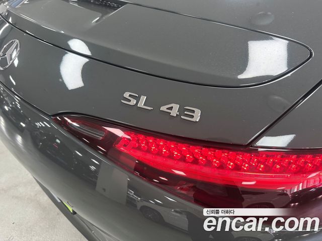 Mercedes-Benz SL-Class (R232) AMG SL43 2025 — фото 10