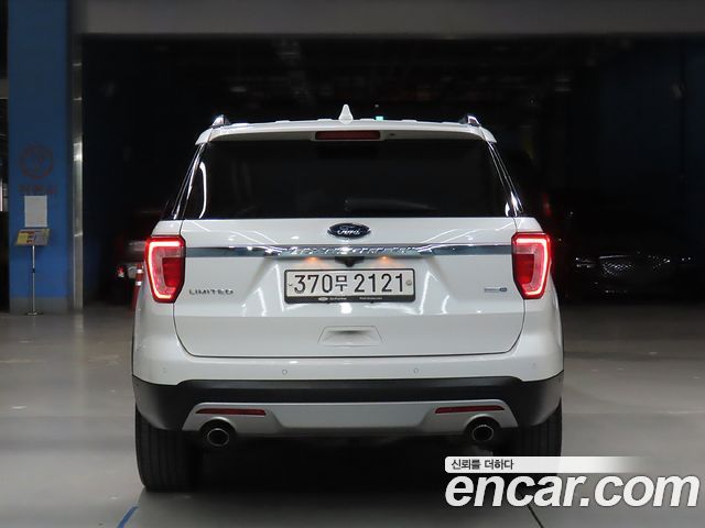 Ford Explorer 2.3 Limited 4WD 5th 2016 — фото 3