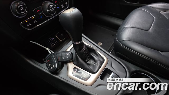 Jeep Grand Cherokee 3.2 WK2 2014 — фото 9