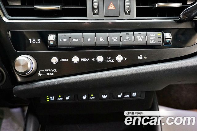 Lexus ES300h (VII) Luxury Plus 2024 — фото 16