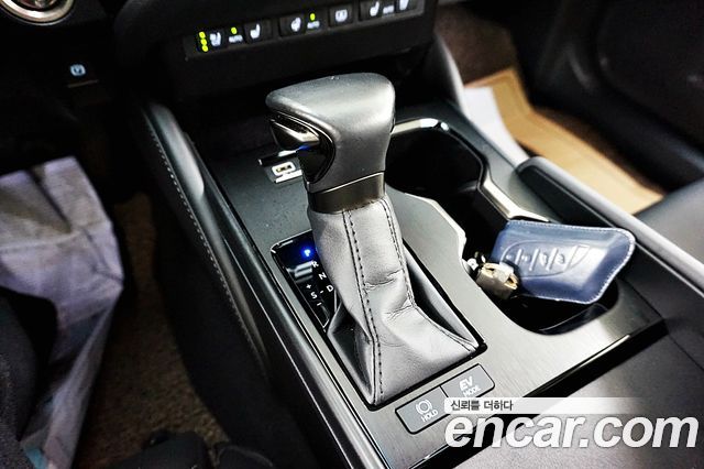 Lexus ES300h (VII) Luxury Plus 2024 — фото 17
