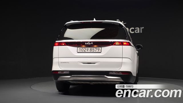 Kia Carnival (IV) Gasoline 7-Seater Noblesse 2023 — фото 4