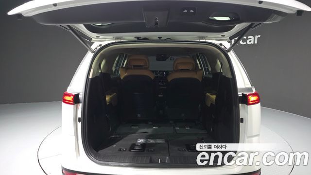 Kia Carnival (IV) Gasoline 7-Seater Noblesse 2023 — фото 20