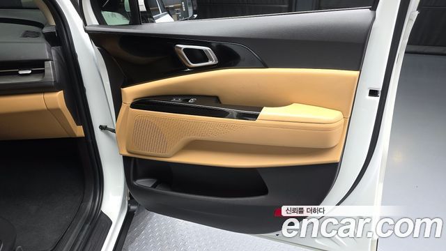 Kia Carnival (IV) Gasoline 7-Seater Noblesse 2023 — фото 25