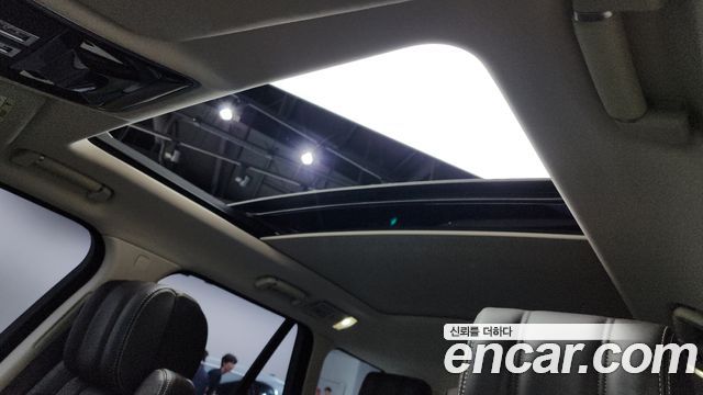 Land Rover Range Rover (IV) 4.4 SDV8 Vogue SE DIESEL 2016 — фото 11