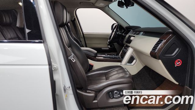 Land Rover Range Rover (IV) 4.4 SDV8 Vogue SE DIESEL 2016 — фото 13