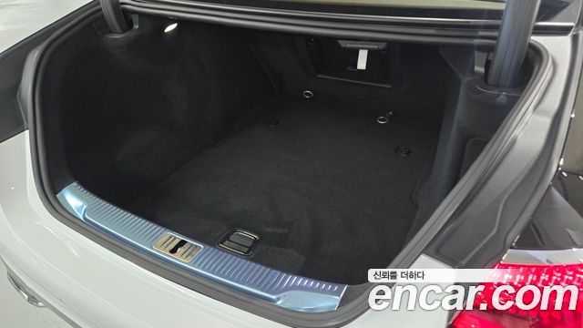 Mercedes-Benz S-Class (W223) Maybach S680 4MATIC 2025 — фото 10