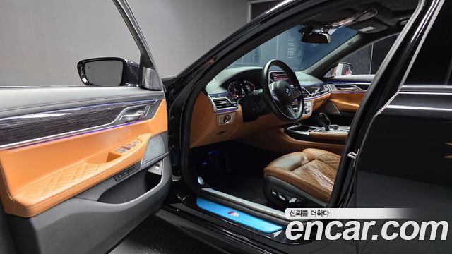 BMW 7 Series (G11) 740i M Sport 2022 — фото 10