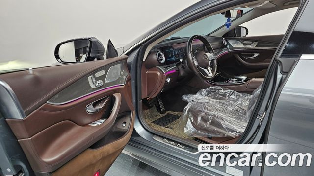 Mercedes-Benz CLS-Class (C257) CLS300d AMG Line 2019 — фото 32