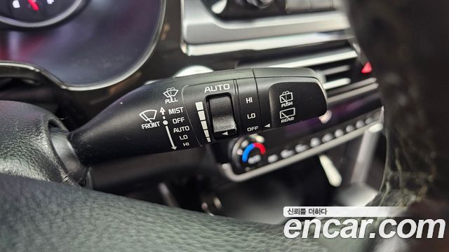 Kia Seltos Gasoline 1.6 Turbo 2WD Signature 2022 — фото 19