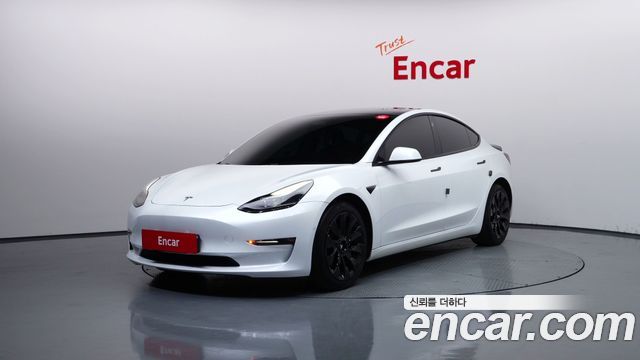 Tesla Model 3 Long Range AWD