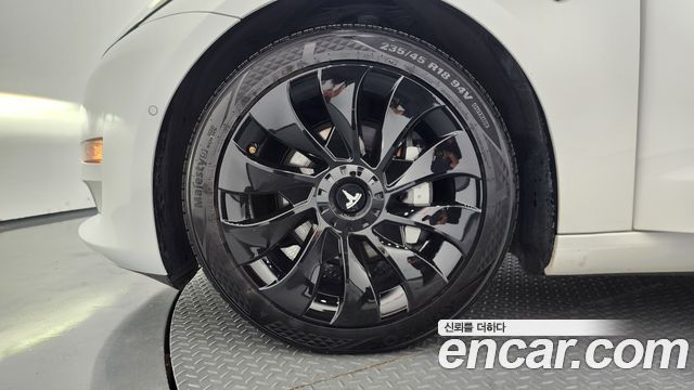 Tesla Model 3 Long Range AWD 2021 — фото 5