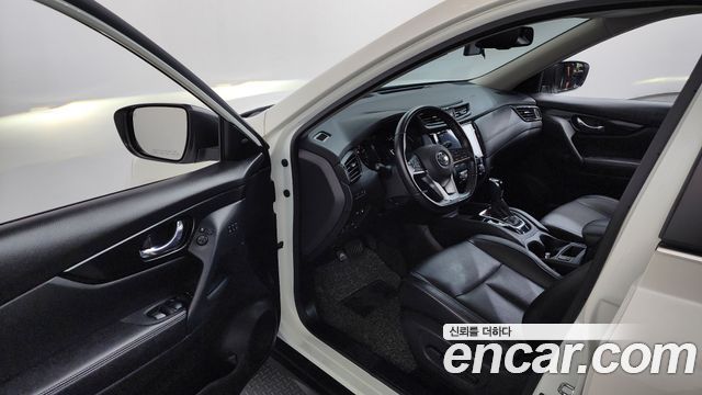 Nissan X-Trail 2.5 4WD 2018 — фото 10
