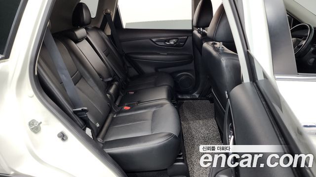 Nissan X-Trail 2.5 4WD 2018 — фото 12