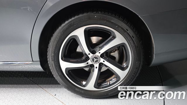 Mercedes-Benz E-Class (W213) E250 Avantgarde 2020 — фото 5