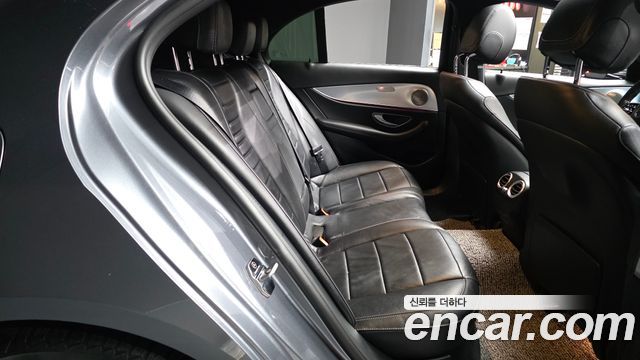 Mercedes-Benz E-Class (W213) E250 Avantgarde 2020 — фото 12