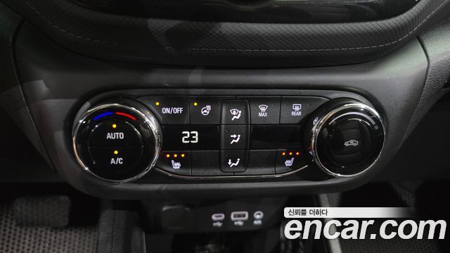 Chevrolet Trailblazer 1.3 Turbo 2WD Premier 2022 — фото 31