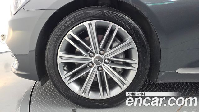 Genesis G80 3.3 GDI AWD Luxury 2018 — фото 5