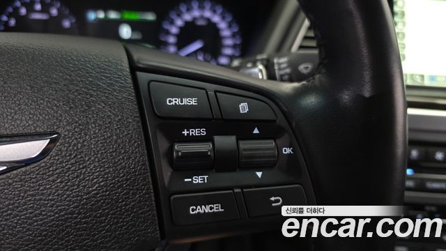 Genesis G80 3.3 GDI AWD Luxury 2018 — фото 17